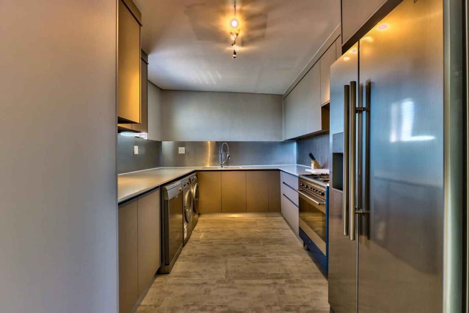 4 Bedroom Property for Sale in Bloubergrant Western Cape